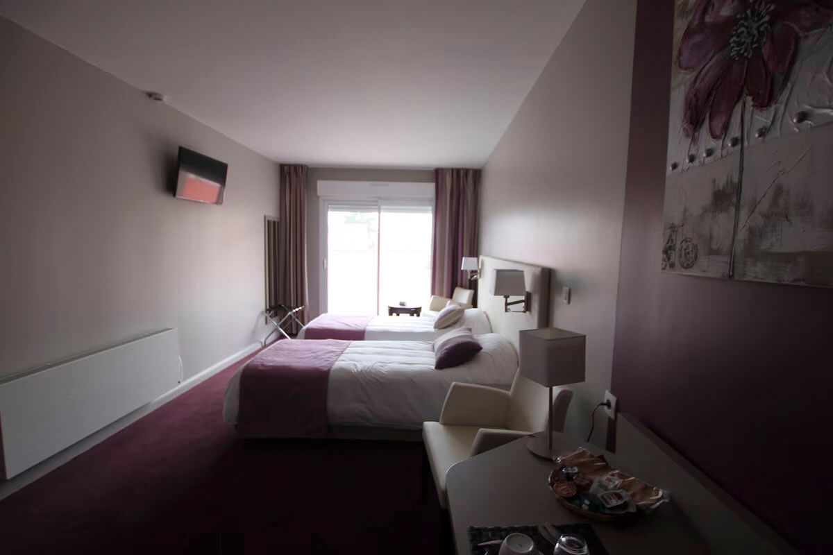 Détails élégants dans les chambres de l'hôtel Le Cheval Blanc
